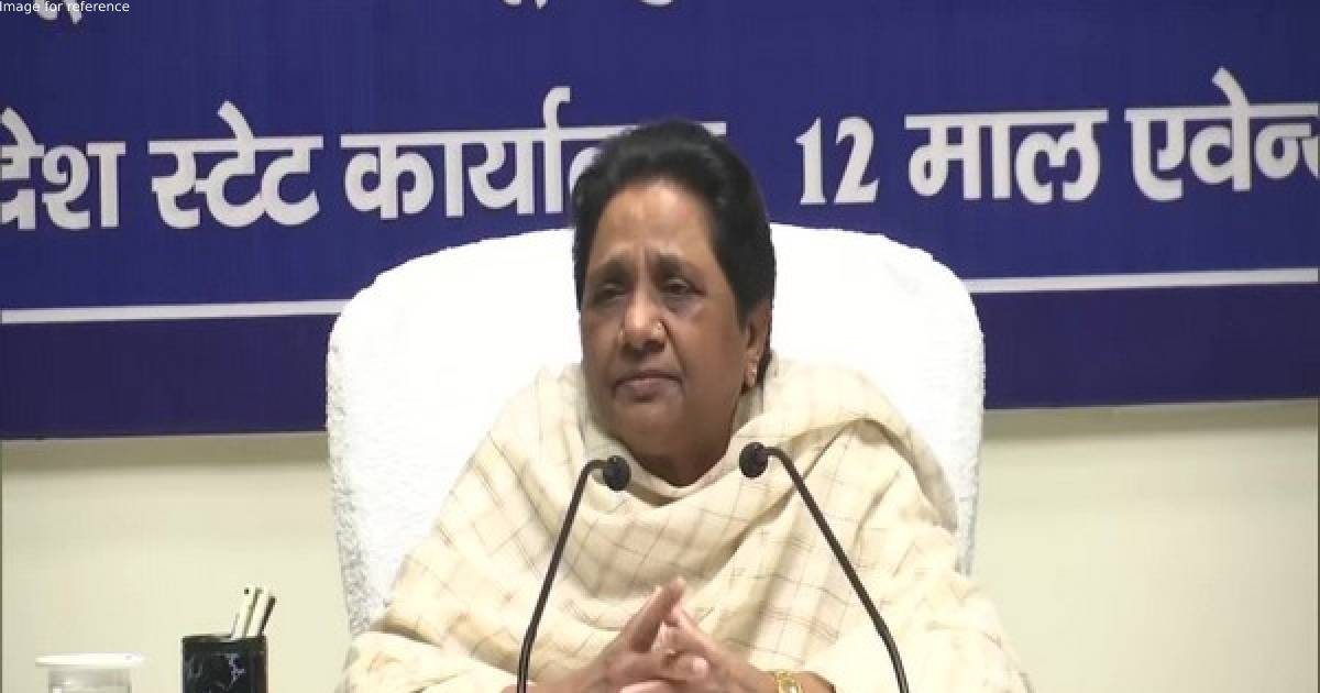 Central government should provide justice to daughters: Mayawati on wrestlers being detained